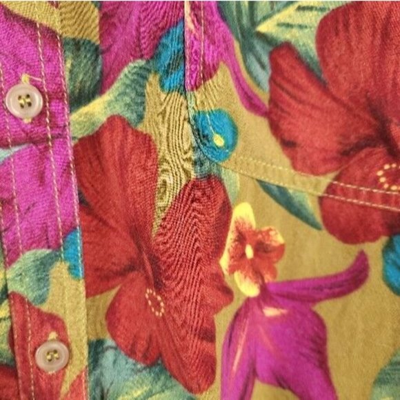 Solutions Original Red and Pink Floral Hibiscus Button Up Shirt Size Small - Picture 4 of 8